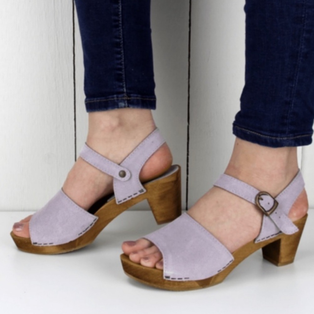 Sanita Menna Suede Clogs W39